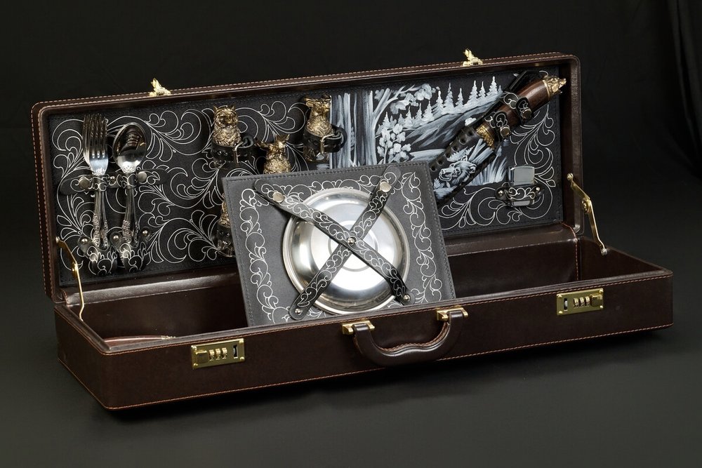 Подарочный набор для пикника в кейсе "Престиж №5"