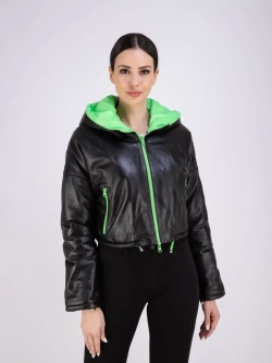 Куртка кожаная короткая утепленная с капюшоном демисезон
