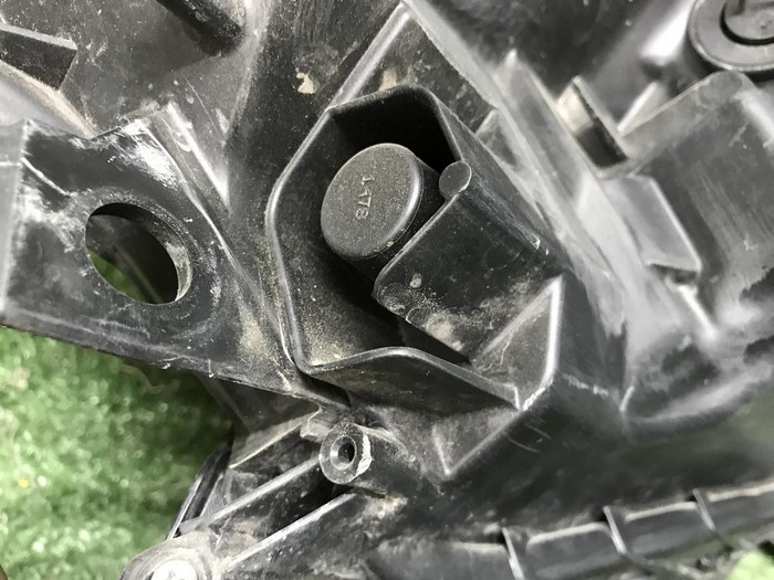 Фара левая Lexus ES 7 (2018-2021) LED