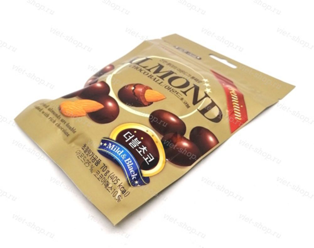 Миндаль в молочном шоколаде Almond Choco Ball Lotte в пачке, 70 гр.