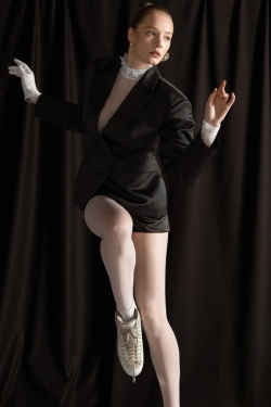 Кружевное боди с вырезом на спине белое