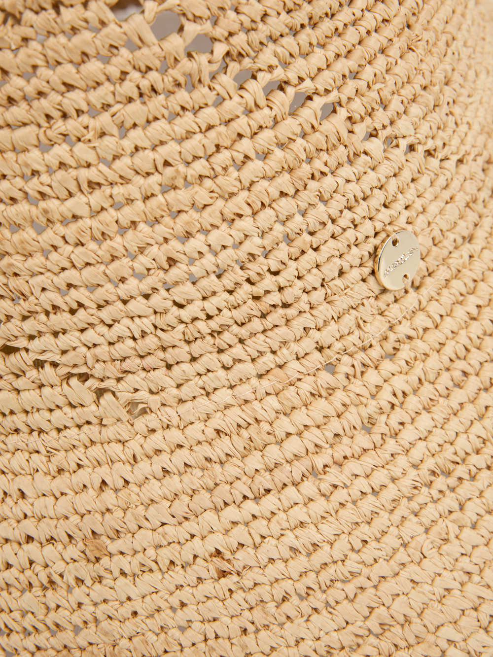 Шляпа из рафии