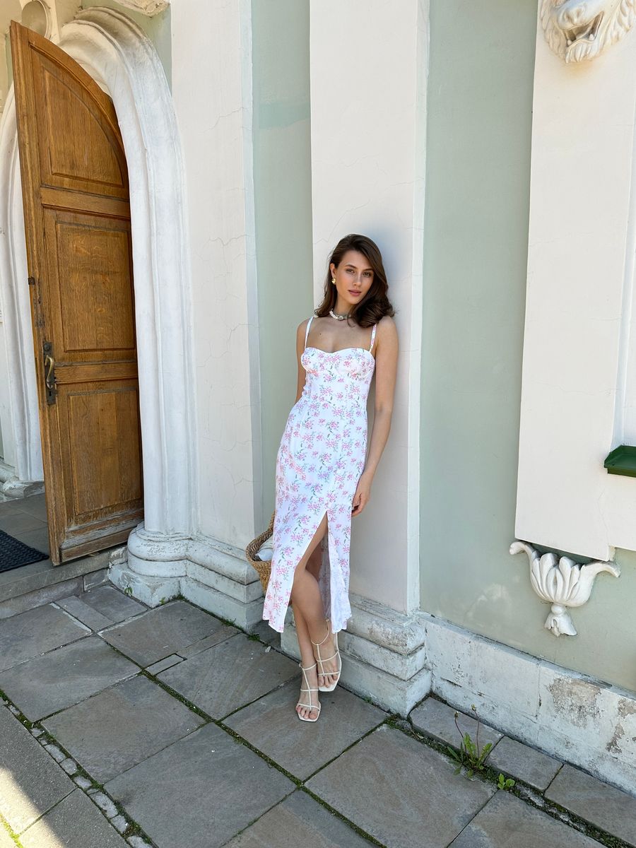 Сарафан из вискозы с чашками молочный в цветок