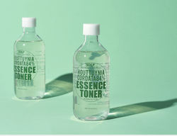 Увлажняющий тонер DERMA FACTORY для лица с экстрактом хауттюйнии, 300 мл.