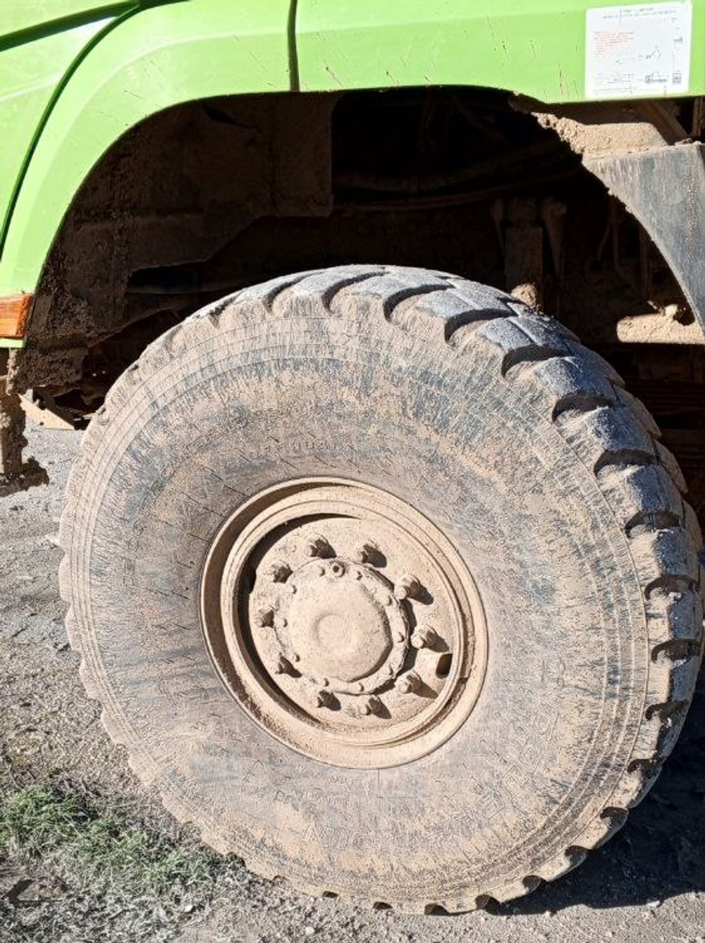 Shacman (Shaanxi) SX* 6x6 Самосвал SX32586V385 (Дизельный, 11,6 л, 423 л.с., МТ)