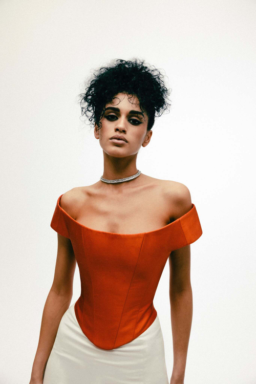 Блуза корсетного типа из шелка с открытыми плечами