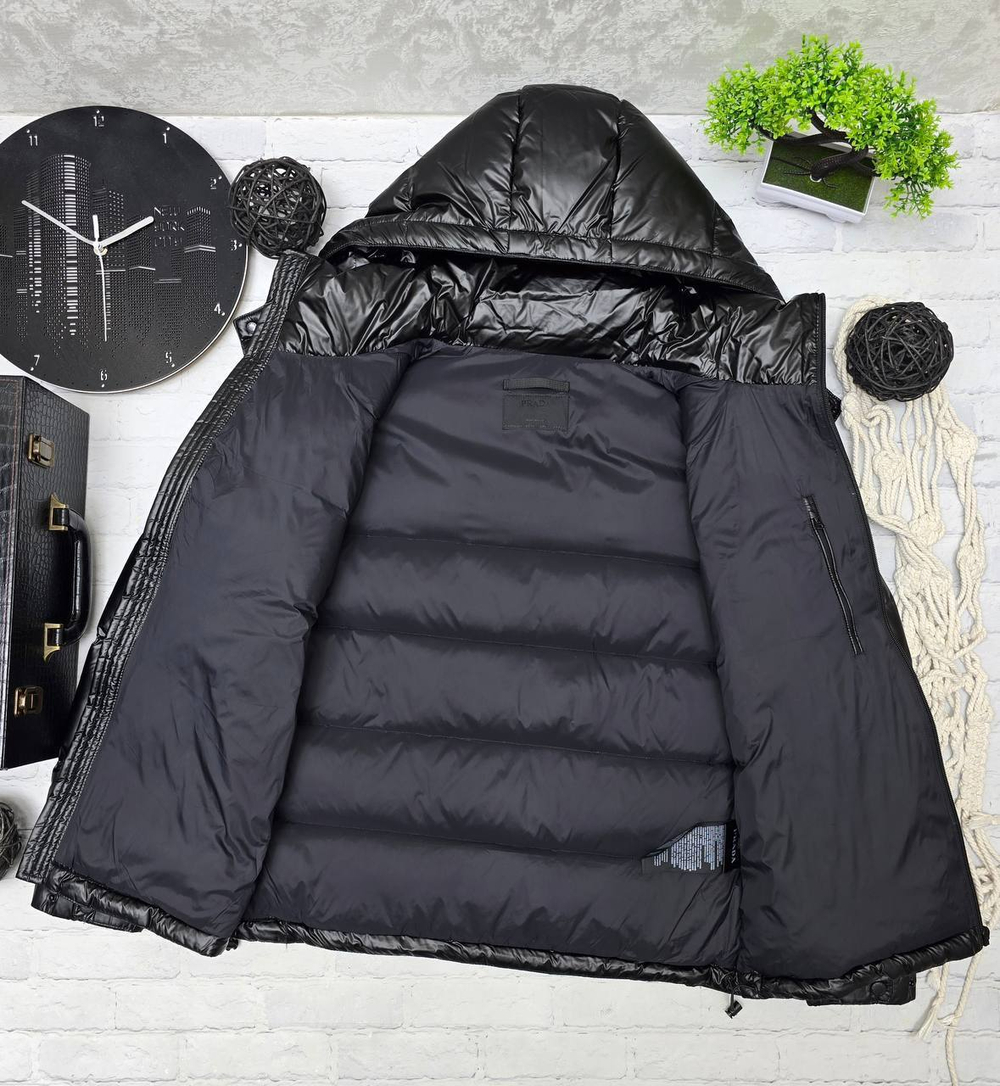 Пуховик Prada