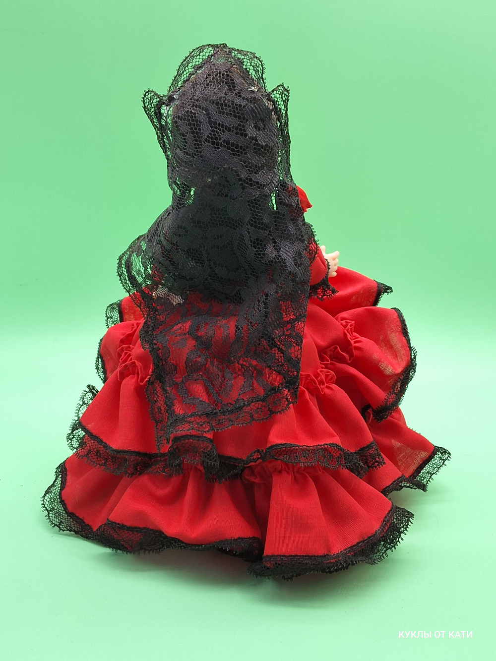 Коллекционная кукла Madame Alexander винтаж 033549