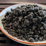 Улун Красный Солнца и Луны (Жи Юэ Тан Хун Улун)