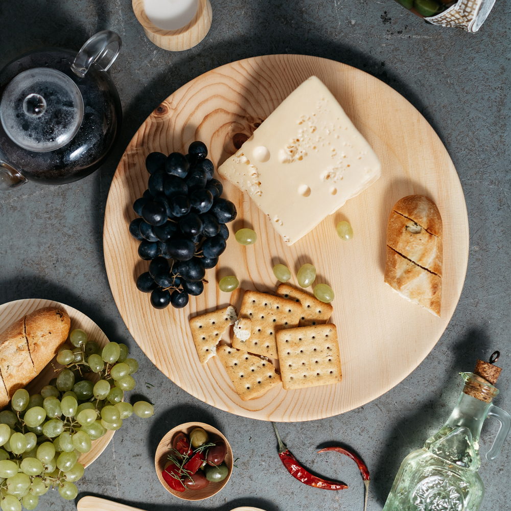 Деревянная тарелка блюдо Art of Siberia из Сибирского Кедра. T108