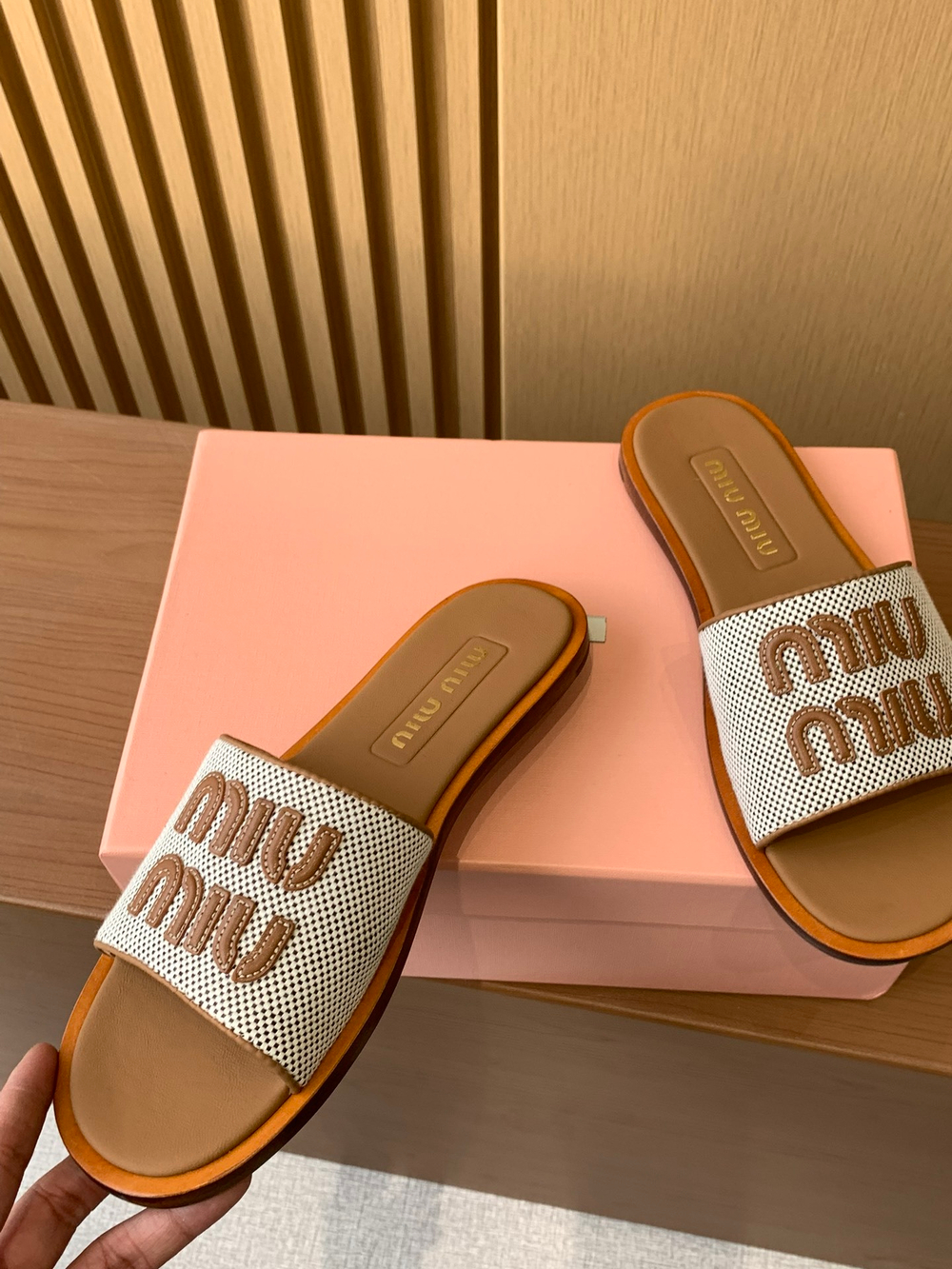 Miu Miu Slide (2 colors)