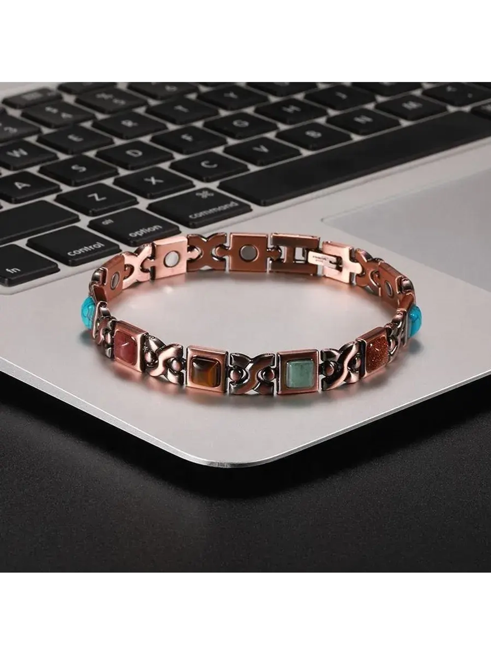 Медный магнитный браслет с бирюзой и нефритом