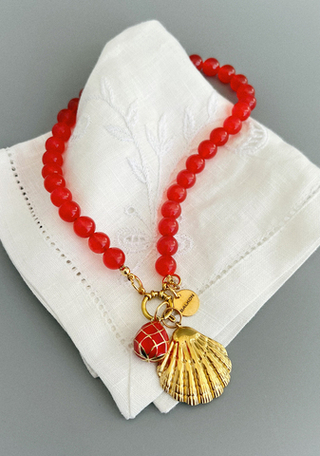 Колье Red из бусин камня