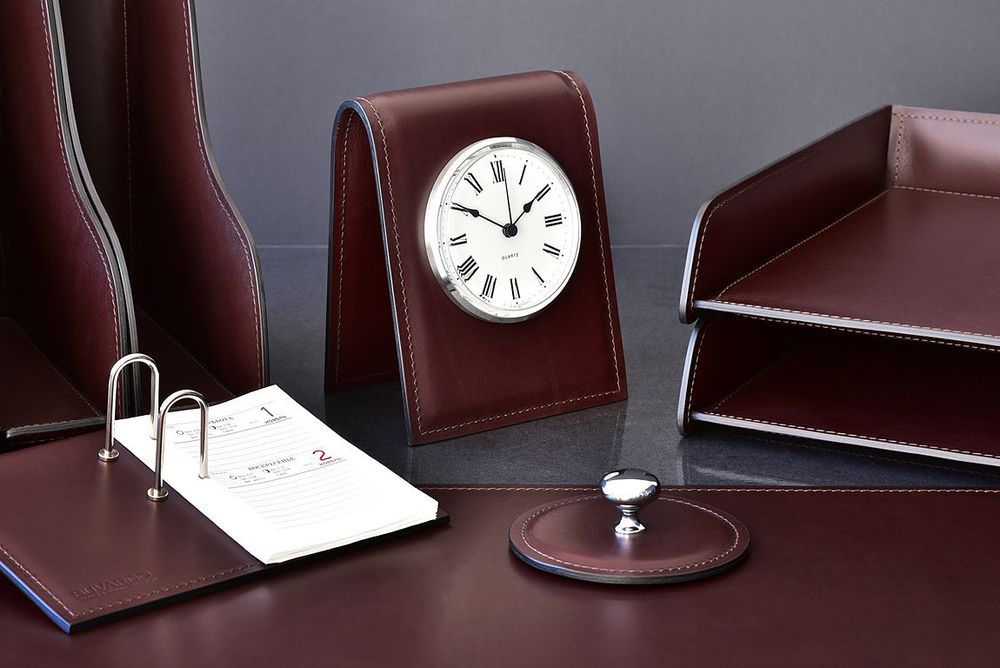 ЧАСЫ D103 на подставке BUVARDO LUX из кожи Full Grain Bologna Brown