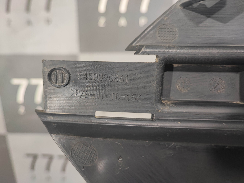 Накладка ПТФ правая LADA Largus 21-нв Б/У Оригинал 8450090861