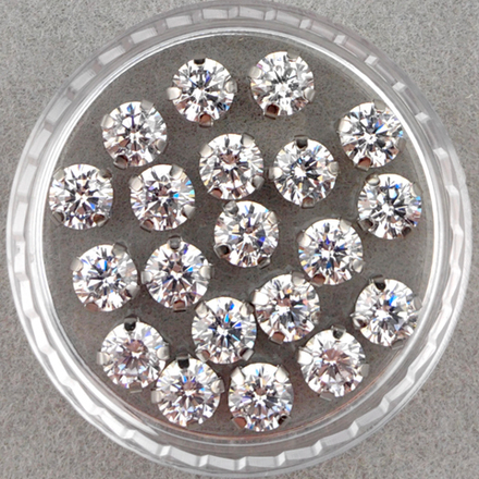 Фианиты шатоны в оправах, Crystal White/Platinum