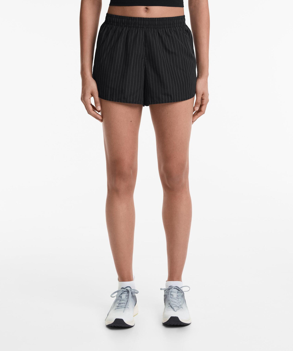 Oysho Шорты светоотражающие шорты, черный