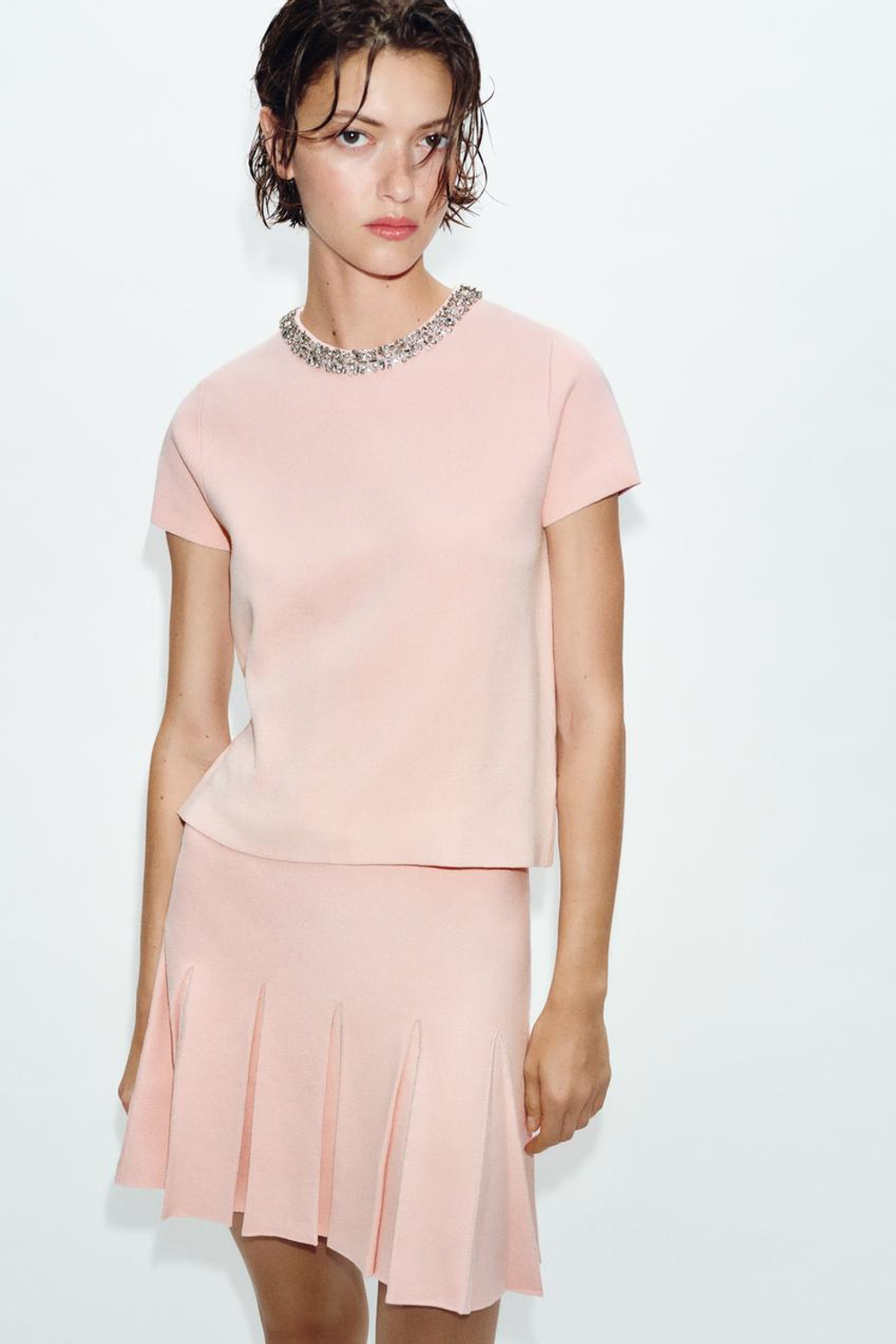 ZARA ТРИКОТАЖНАЯ МИНИ-ЮБКА В СКЛАДКУ, ПАСТЕЛЬНО-РОЗОВЫЙ