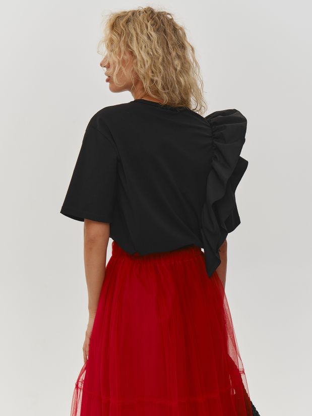 Футболка с воланом, черная