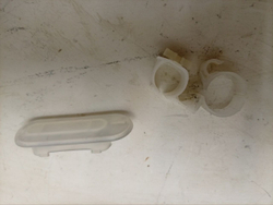 VMUF501B кт19 Пластиковый крепеж, защёлки и заглушки для стиральной машины Hotpoint-Ariston б/у