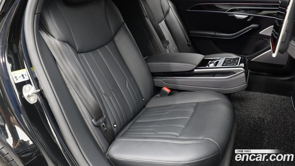 Audi A8 (D5) 55 TFSI Quattro LWB (05.2020)
