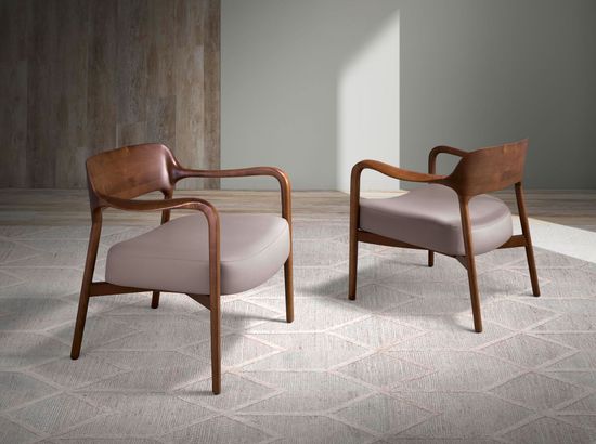 Кресло LC17088 /5082 из экокожи с каркасом из ясеня Испания