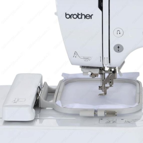 Швейно-вышивальная машина Brother LB5500M