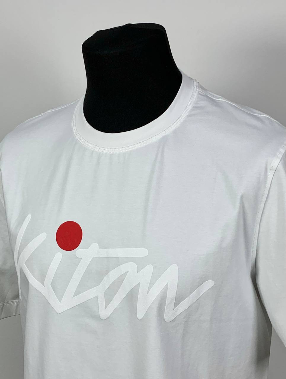 Футболка Kiton