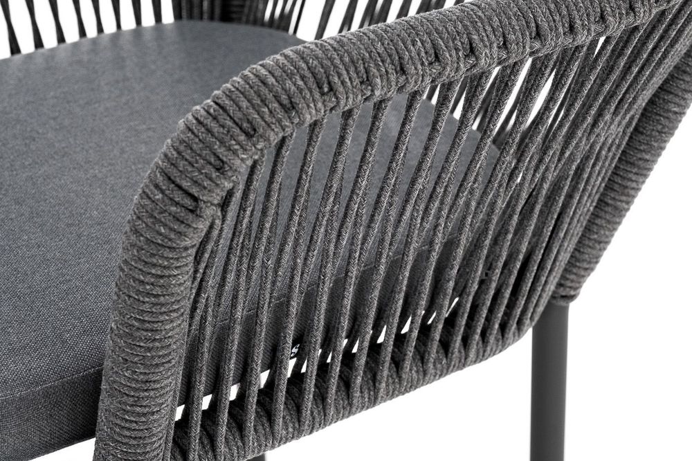 "Лион" стул плетеный из роупа, каркас алюминий серый (RAL7022) муар, роуп серый круглый, ткань серая 017