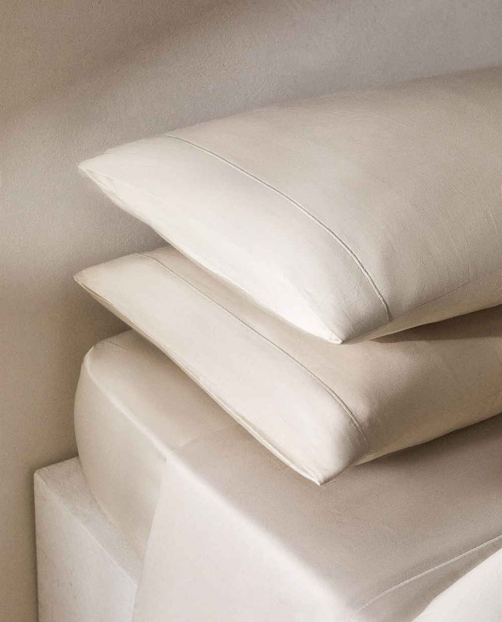 ZARA HOME (300 НИТЕЙ) НАВОЛОЧКА ИЗ ХЛОПКА, БЕЖЕВЫЙ