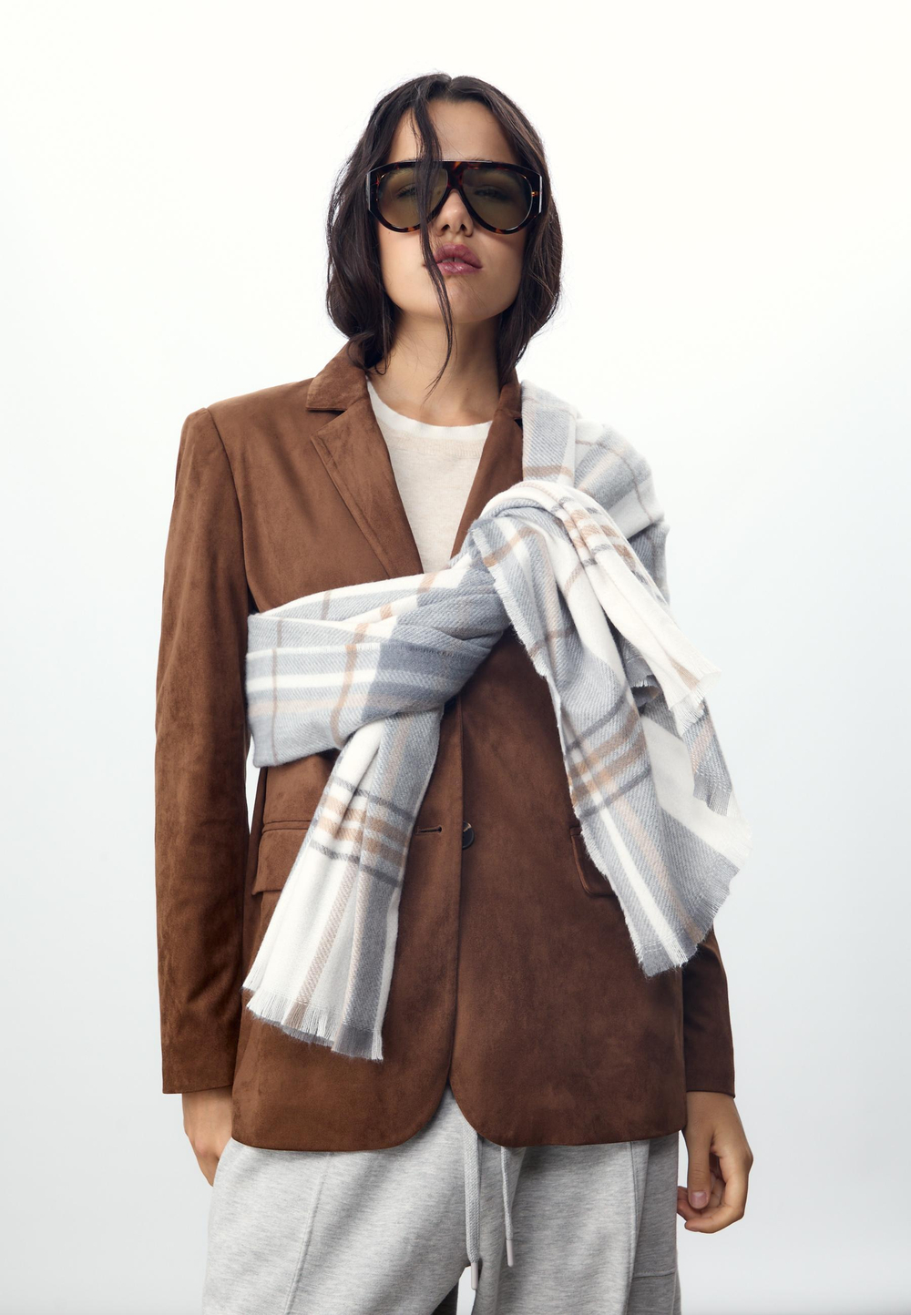 STRADIVARIUS Клетчатый шарф, серый