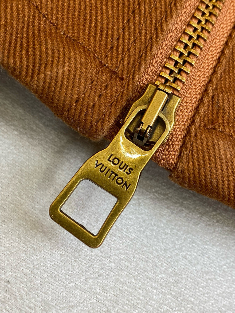 Louis Vuitton Pants