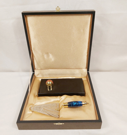 Подарок строителю " Сувенирный мастерок" малый на камне