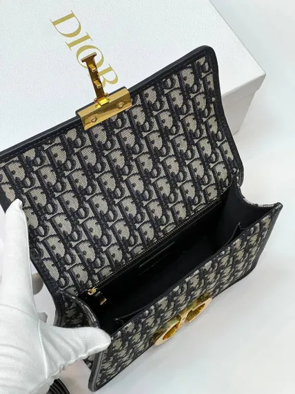 Сумка Dior 30 Montaigne жаккард Oblique