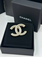 Брошь CHANEL