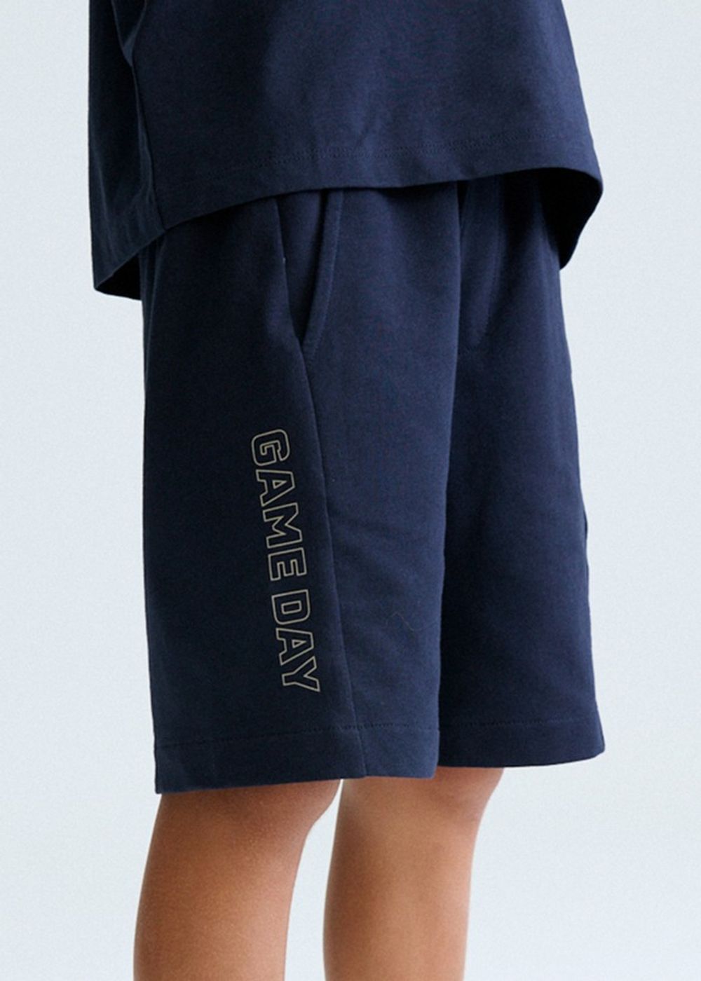 футболка с шортами