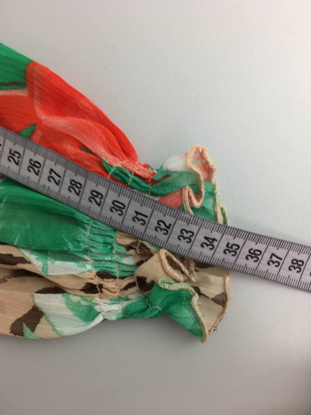 Блузка воздушная с цветами 42 размер