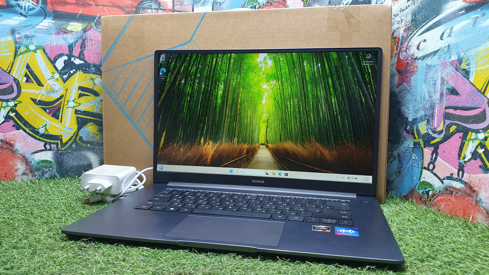 Ноутбук Honor Ryzen 5/8Gb/FHD/MagicBook 15 BMH-WDQ9HN 5301afvt/Windows 11