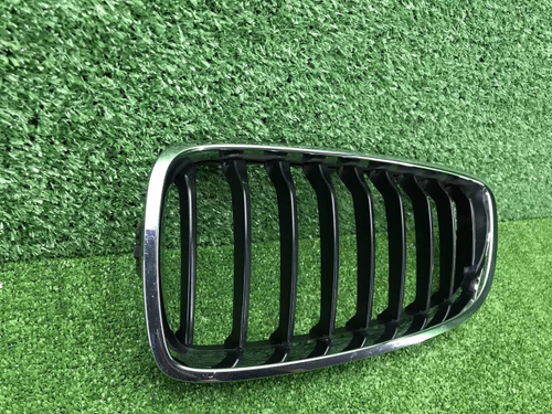 Решетка радиатора левая BMW 4er F32 (2013-2020)