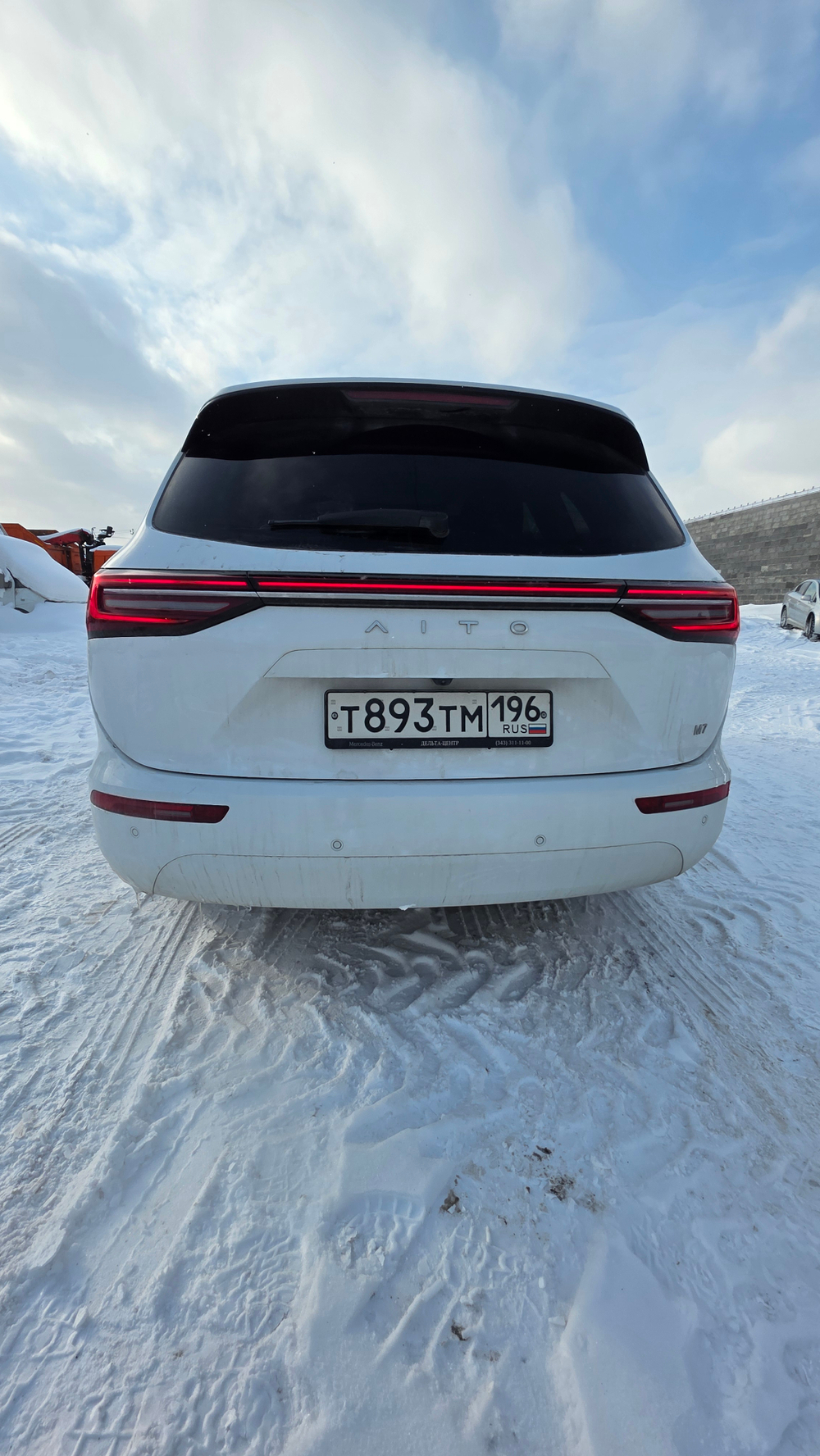 AITO M7 Luxury (449 л.с.)