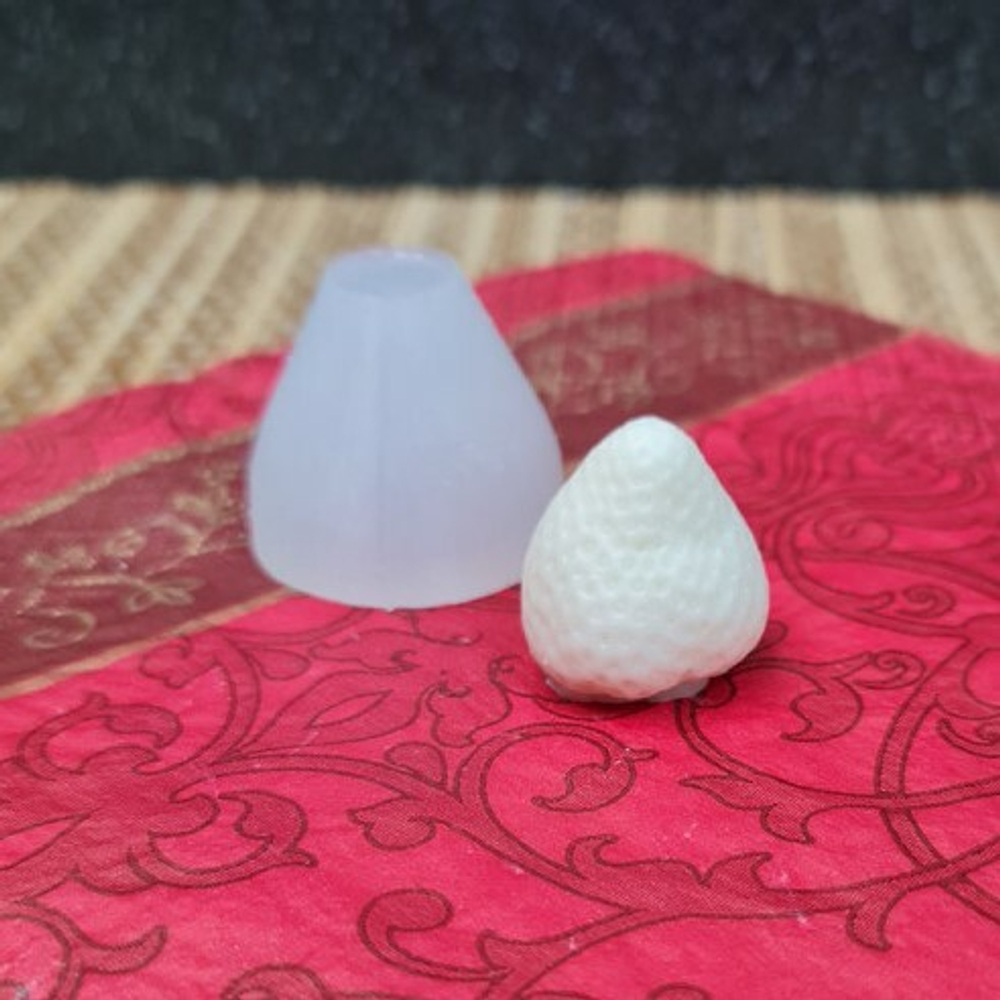 Молд 3D Клубничка (мини), 2,6*2,5 см
