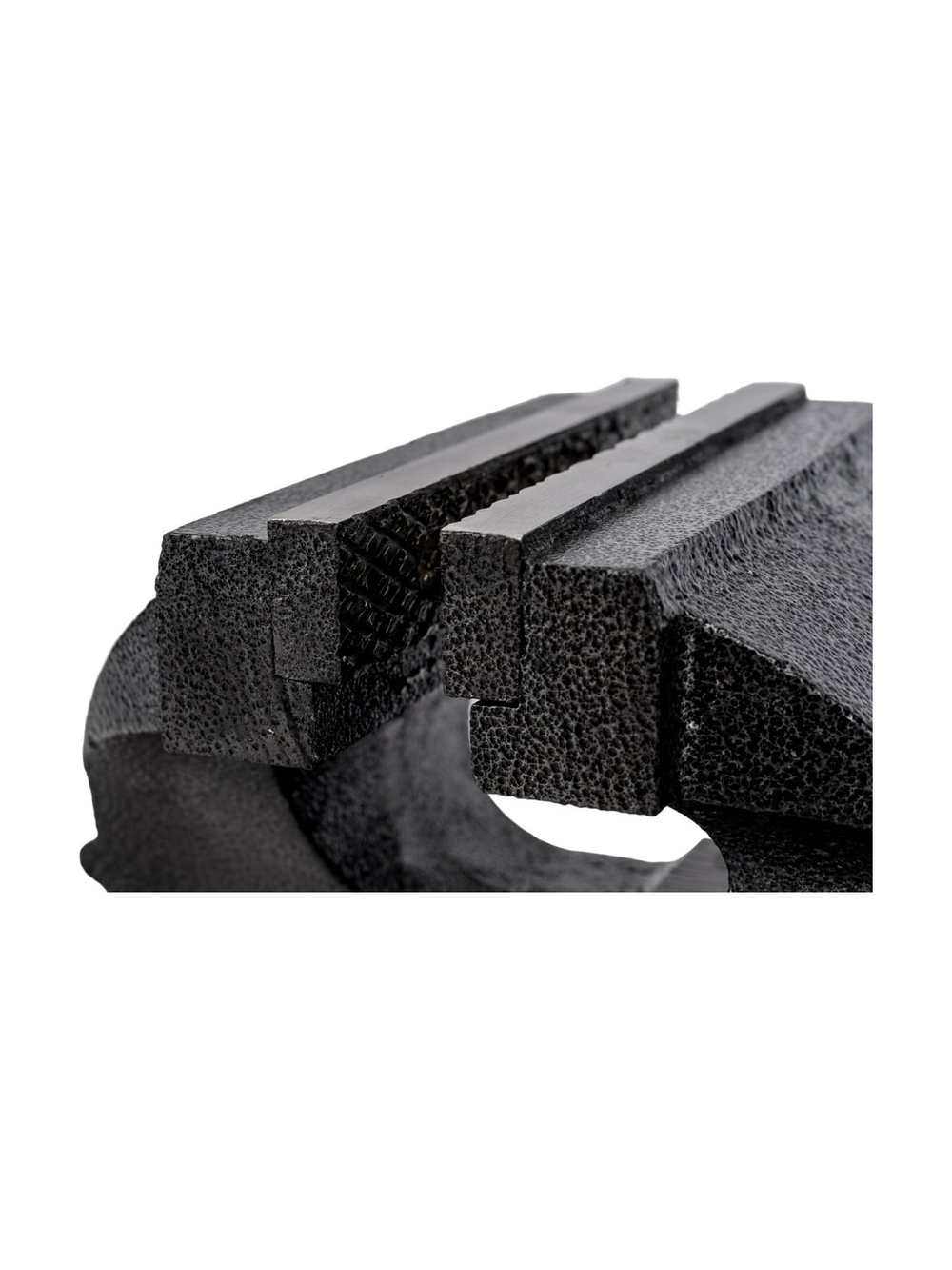 Поворотные слесарные тиски с шириной губок 125мм Gigant BV 125