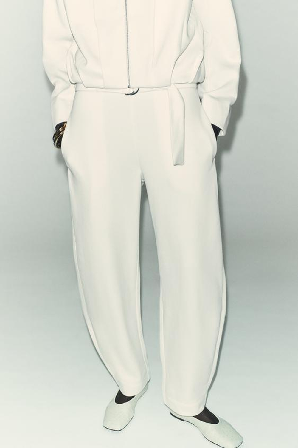 ZARA БРЮКИ ИЗ ФЛИСА С РЕМНЕМ, ЭКРЮ