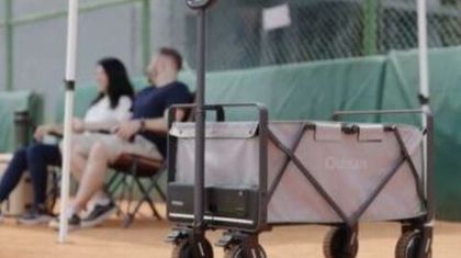 Тележка с электроприводом e-Wagon Air способна перевозить грузы весом до 68 кг