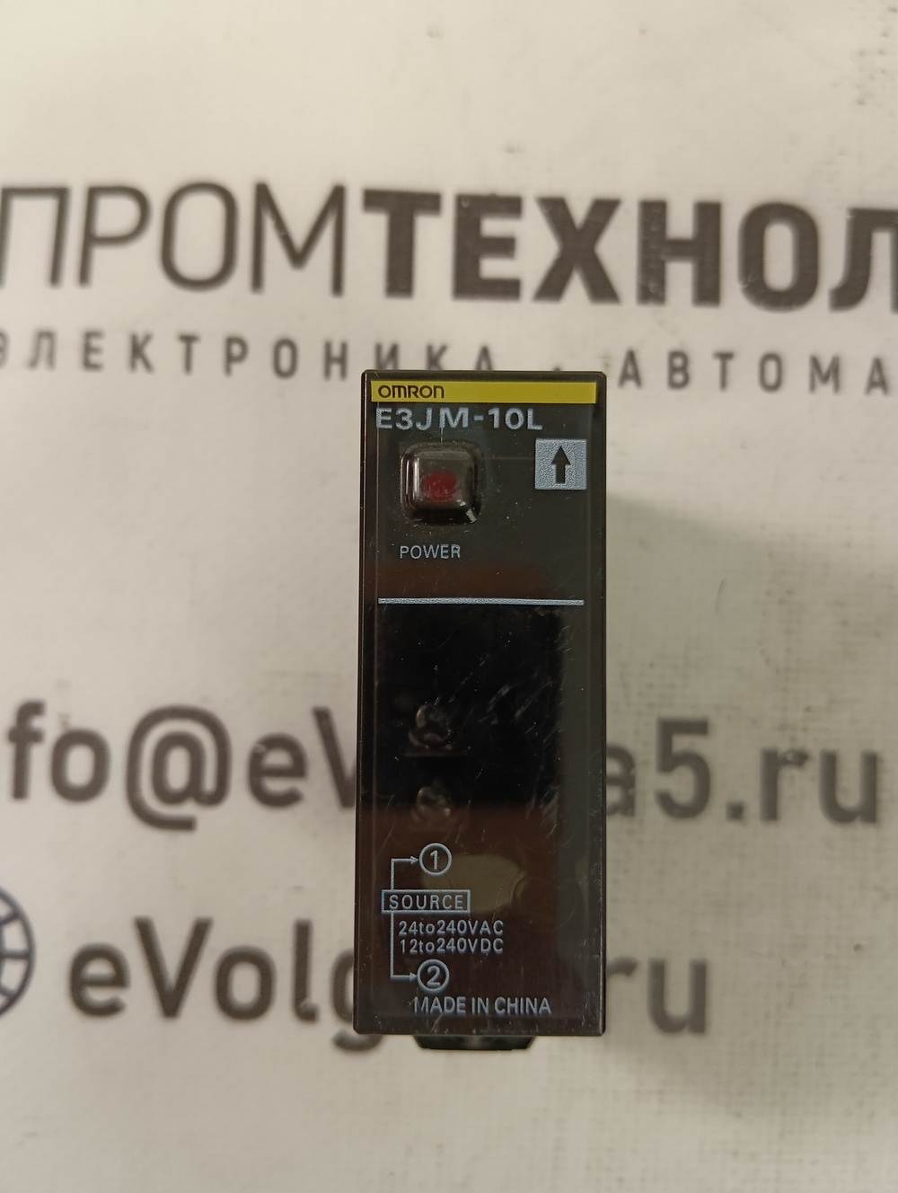 Omron E3JM-10L б/у