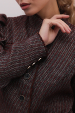 Приталенный жакет на пуговицах