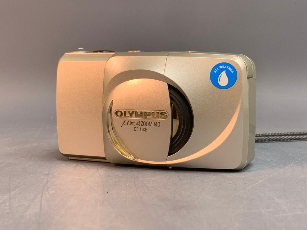 Olympus MJU Zoom 140 Deluxe
