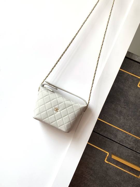 Chanel Bag 21 cm