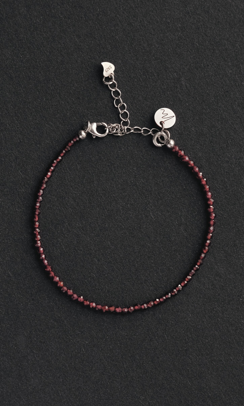 Браслет "Memo about Soulmate" из граната, на замочке серебро 925