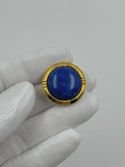 Накладка на пуговицу с синей вставкой